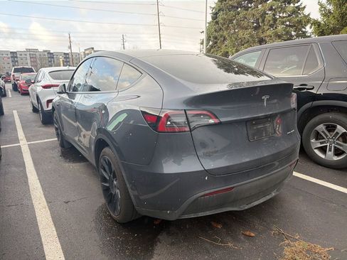 Used 2023 Tesla Model Y Long Range image 2