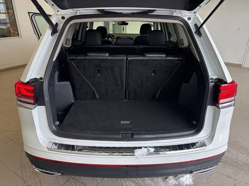 Used 2024 Volkswagen Atlas SE image 17