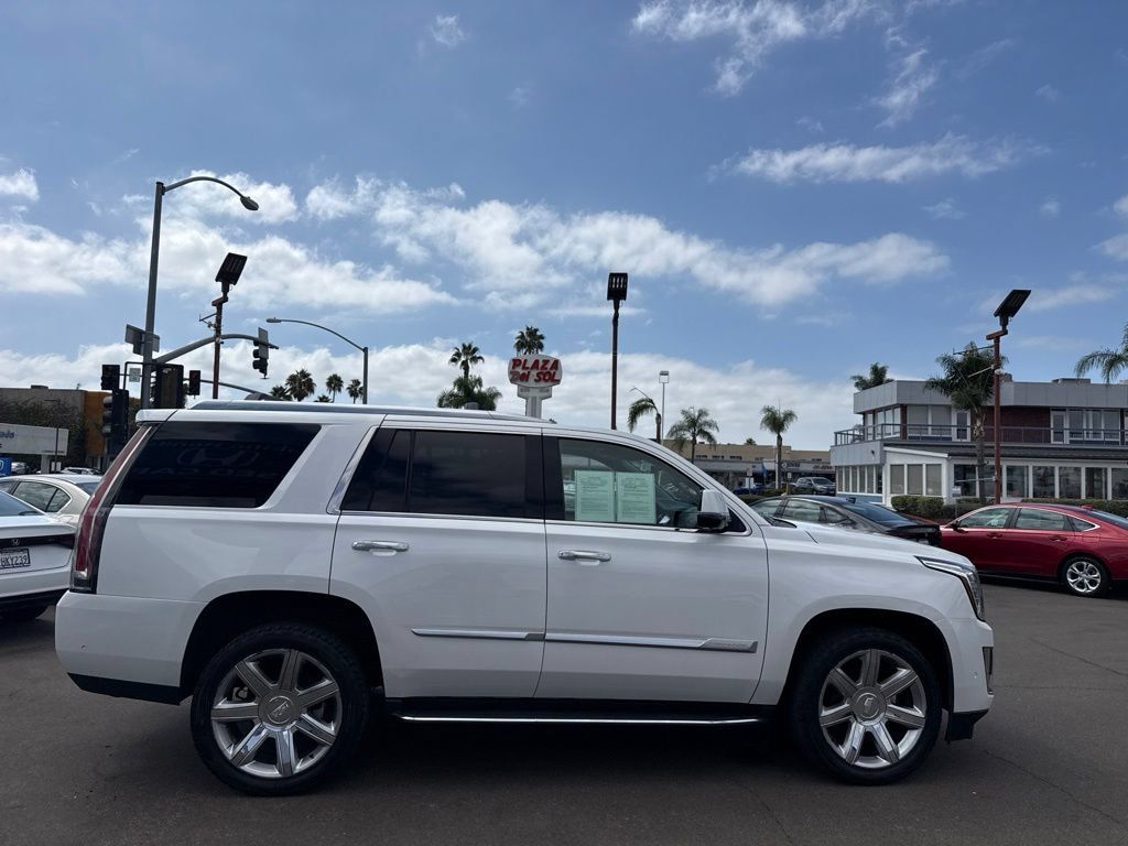 Used 2020 Cadillac Escalade Luxury RWD image 8