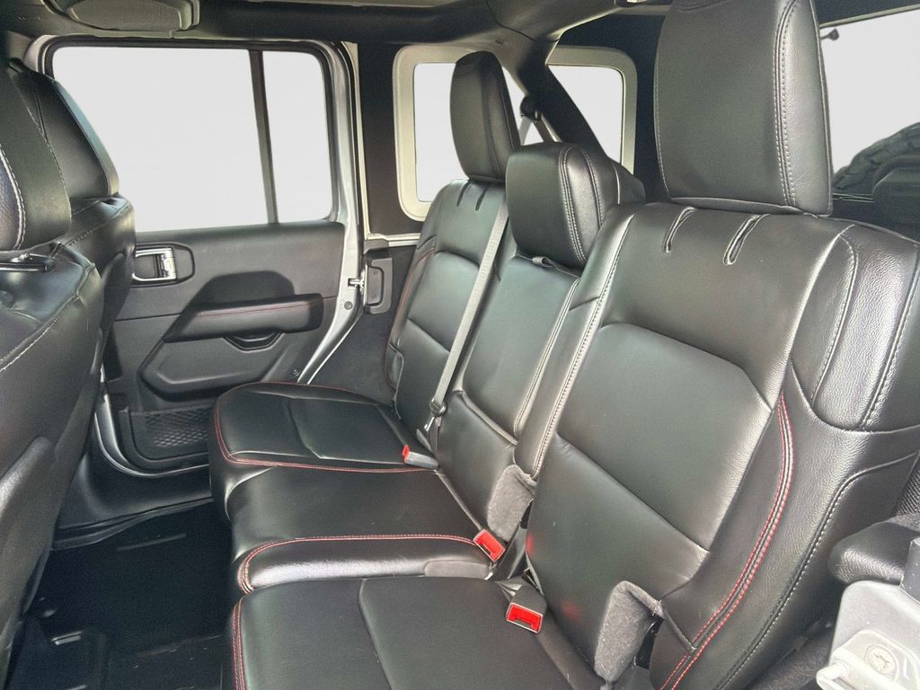 Used 2021 Jeep Wrangler Unlimited Rubicon AWD/4WD image 13