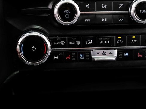 Used 2023 Ford F450 Lariat w/ Lariat Ultimate Package image 26