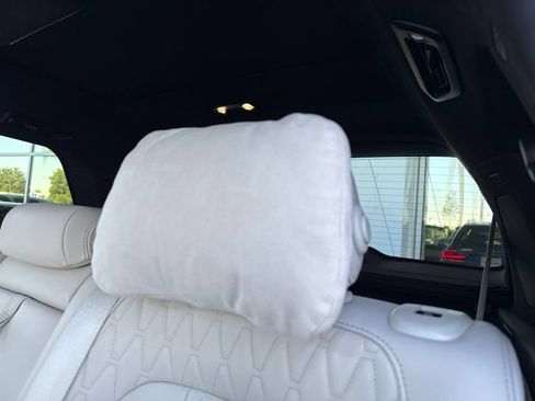 Used 2024 BMW X7 M60i w/ Executive Package AWD/4WD image 14