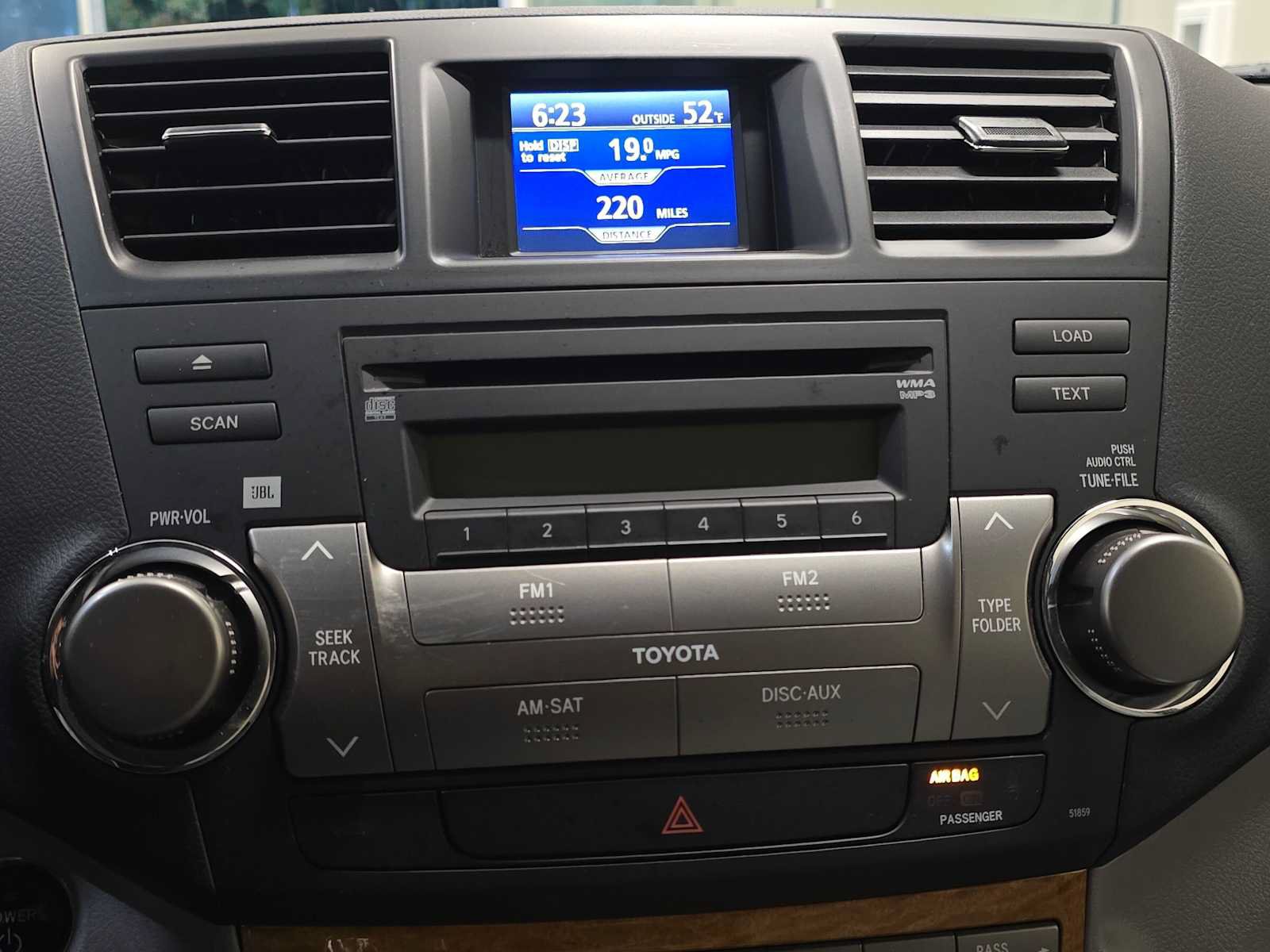 Used 2010 Toyota Highlander Limited AWD/4WD image 14