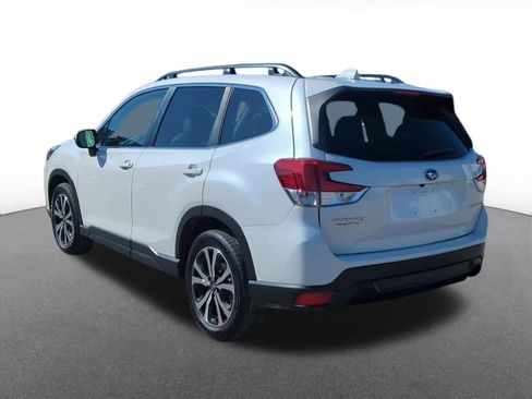 Used 2022 Subaru Forester Limited image 4