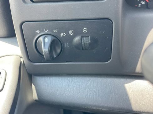 Used 2003 Ford F250 XL RWD image 18