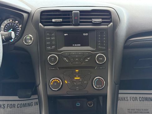 Used 2018 Ford Fusion S w/ Equipment Group 101A FWD image 23