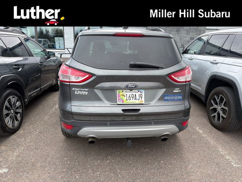 Used 2016 Ford Escape SE w/ Equipment Group 201A AWD/4WD image 1