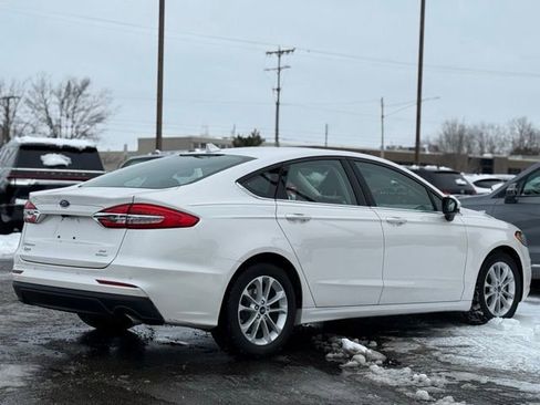 Certified 2020 Ford Fusion SE image 33