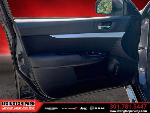 Used 2013 Subaru Legacy 2.5i Premium w/ All-Weather Pkg + Moonroof AWD/4WD image 19