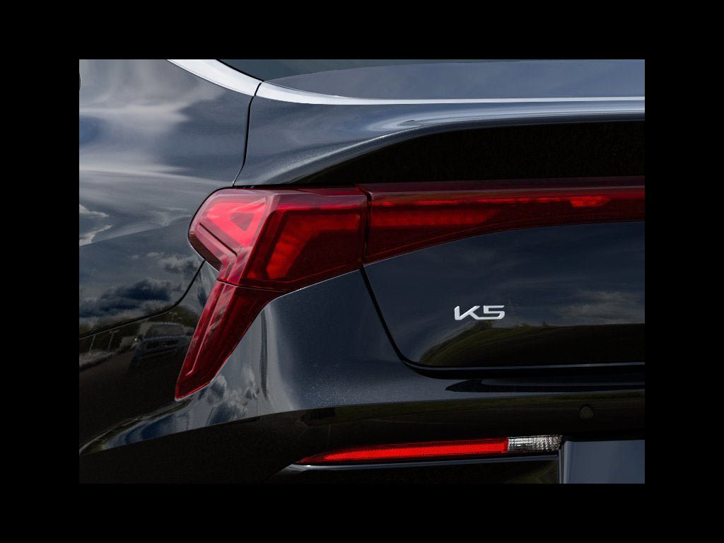 New 2027 Kia K5 GT-Line FWD image 38