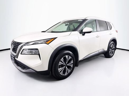 Certified 2023 Nissan Rogue SV w/ SV Premium B Package AWD/4WD image 3