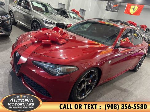 Used 2018 Alfa Romeo Giulia Ti Sport w/ Quick Order Package 22S Sport image 2