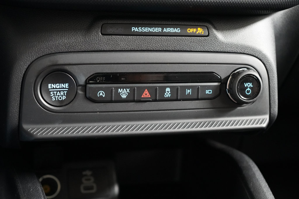 Certified 2025 Ford Bronco Sport Outer Banks w/ Outer Banks Tech Package+ AWD/4WD image 26