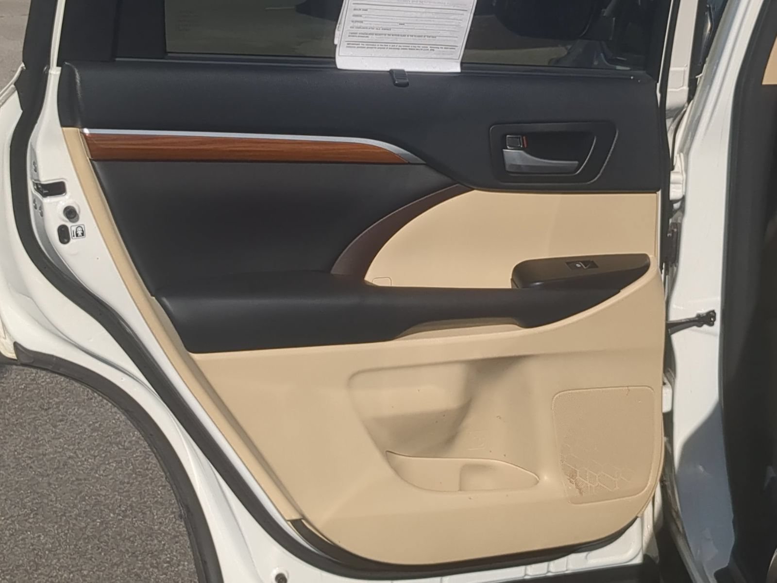 Used 2017 Toyota Highlander Limited AWD/4WD image 28