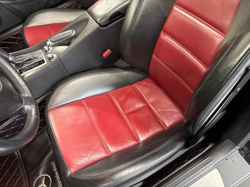 Used 2005 Mercedes-Benz SLK 55 AMG image 43