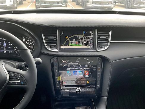 New 2025 INFINITI QX50 Sport image 9