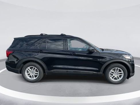 New 2026 Ford Explorer Active image 3