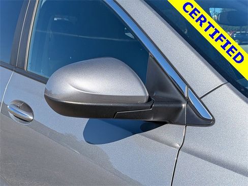 Used 2024 Buick Encore GX Sport Touring image 11