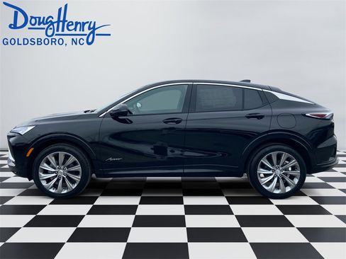 New 2026 Buick Envista Avenir image 2