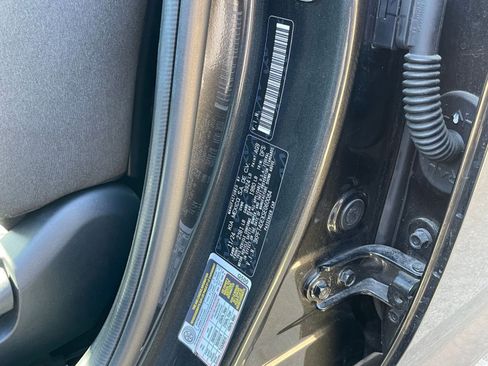 Used 2025 Kia K4 LXS image 32