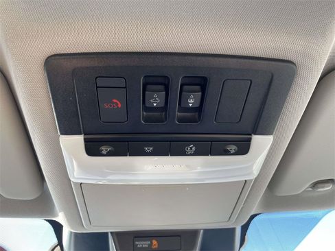 Certified 2023 Nissan Rogue SL w/ SL Premium Package image 33