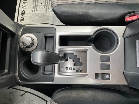 Used 2014 Toyota 4Runner SR5 image 18