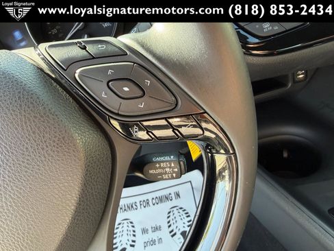 Used 2018 Toyota C-HR XLE image 27