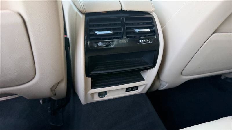 Used 2021 BMW 530i xDrive w/ Premium Package AWD/4WD image 22
