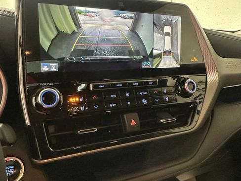 Used 2022 Toyota Highlander Platinum image 15