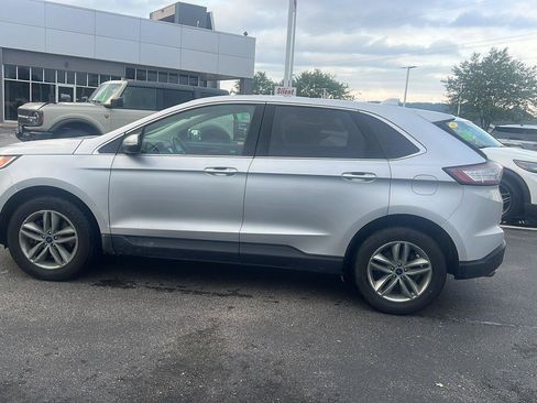 Used 2018 Ford Edge SEL w/ Equipment Group 201A AWD/4WD image 10