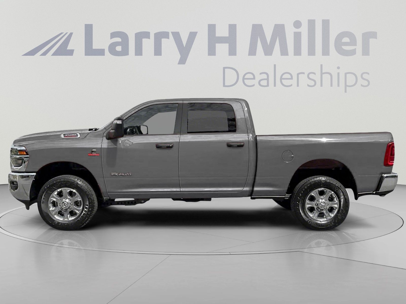 New 2027 RAM 3500 Big Horn AWD/4WD image 2