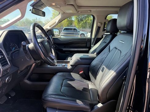 Used 2018 Ford Expedition Platinum AWD/4WD image 14