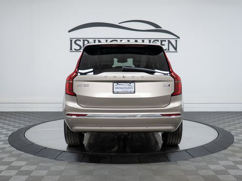 New 2026 Volvo XC90 B6 Plus image 6