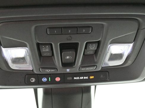 Used 2020 Chevrolet Silverado 3500 High Country AWD/4WD image 27