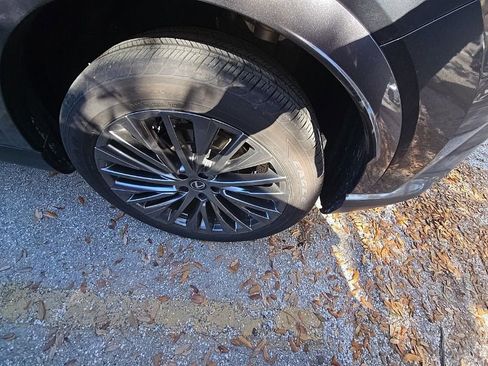 Certified 2023 Lexus RX 350 w/ Accessory Package (Z1) image 8