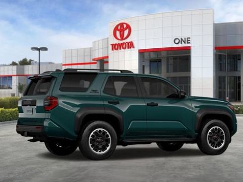 New 2026 Toyota 4Runner TRD Off-Road Premium AWD/4WD image 14