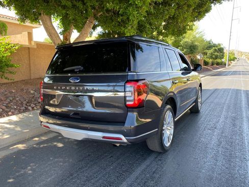 Used 2024 Ford Expedition Limited AWD/4WD image 8