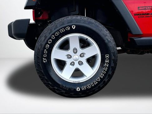 Used 2015 Jeep Wrangler Unlimited Sport AWD/4WD image 8