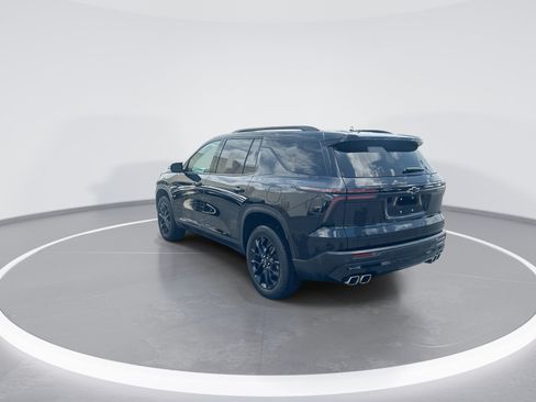 Used 2024 Chevrolet Traverse LT w/ Midnight/Sport Edition AWD/4WD image 7