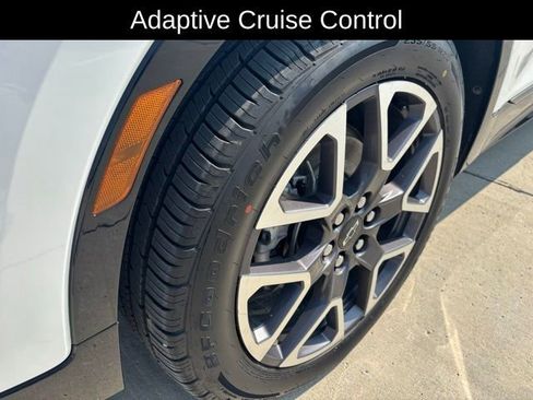 Certified 2023 Chevrolet Blazer RS w/ Driver Confidence II Package image 9