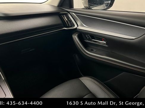 Certified 2024 MAZDA CX-90 Plug-In Hybrid w/ Preferred AWD/4WD image 10