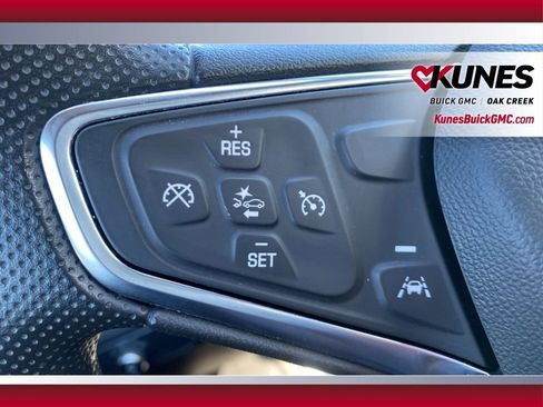 Used 2025 Chevrolet Malibu LT image 17