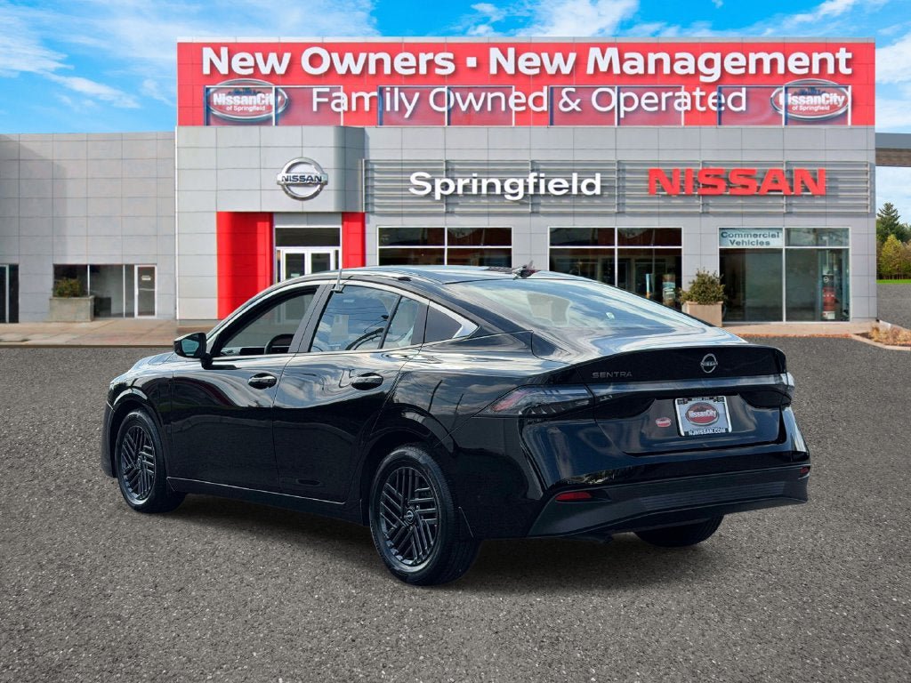 Certified 2026 Nissan Sentra SV w/ SV Convenience Package FWD image 5