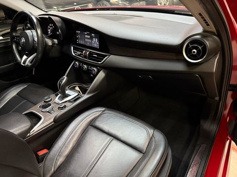 Used 2020 Alfa Romeo Giulia Ti AWD/4WD image 11