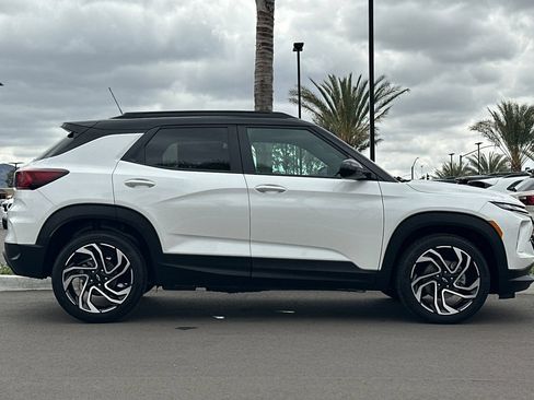 New 2026 Chevrolet TrailBlazer RS w/ Convenience Package FWD image 3