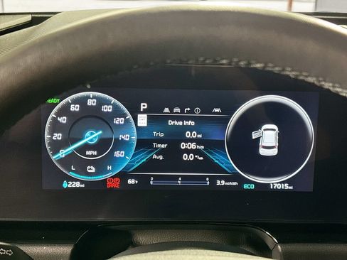 Certified 2023 Kia Niro Wave w/ Wave Preserve Package FWD image 15