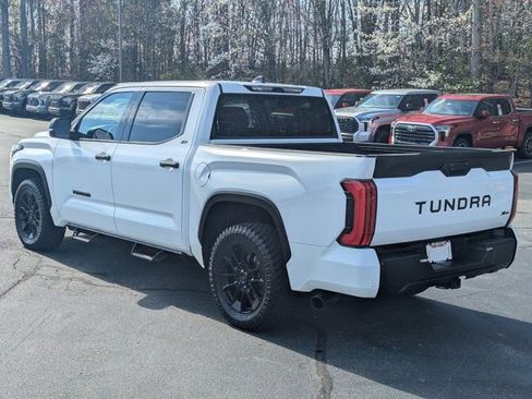 Used 2023 Toyota Tundra SR5 w/ SR5 Convenience Package image 5