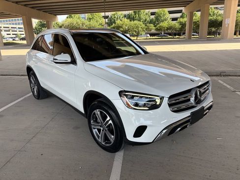 Used 2020 Mercedes-Benz GLC 300 image 2