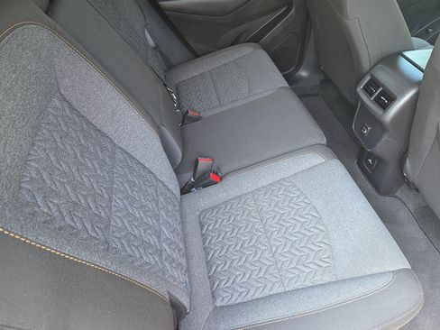 Used 2023 Chevrolet Equinox LT AWD/4WD image 20