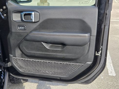 Used 2022 Jeep Wrangler Unlimited Rubicon AWD/4WD image 29